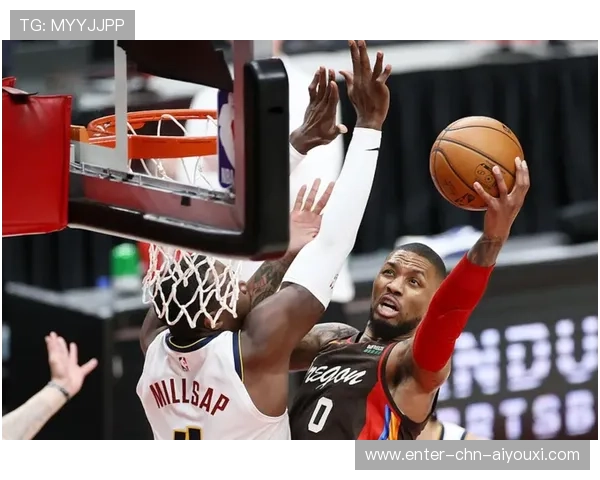 利拉德压哨传球,开拓者绝地翻盘